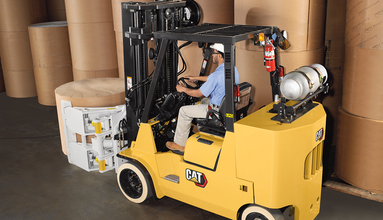 Cat forklift with carton clamp attachment