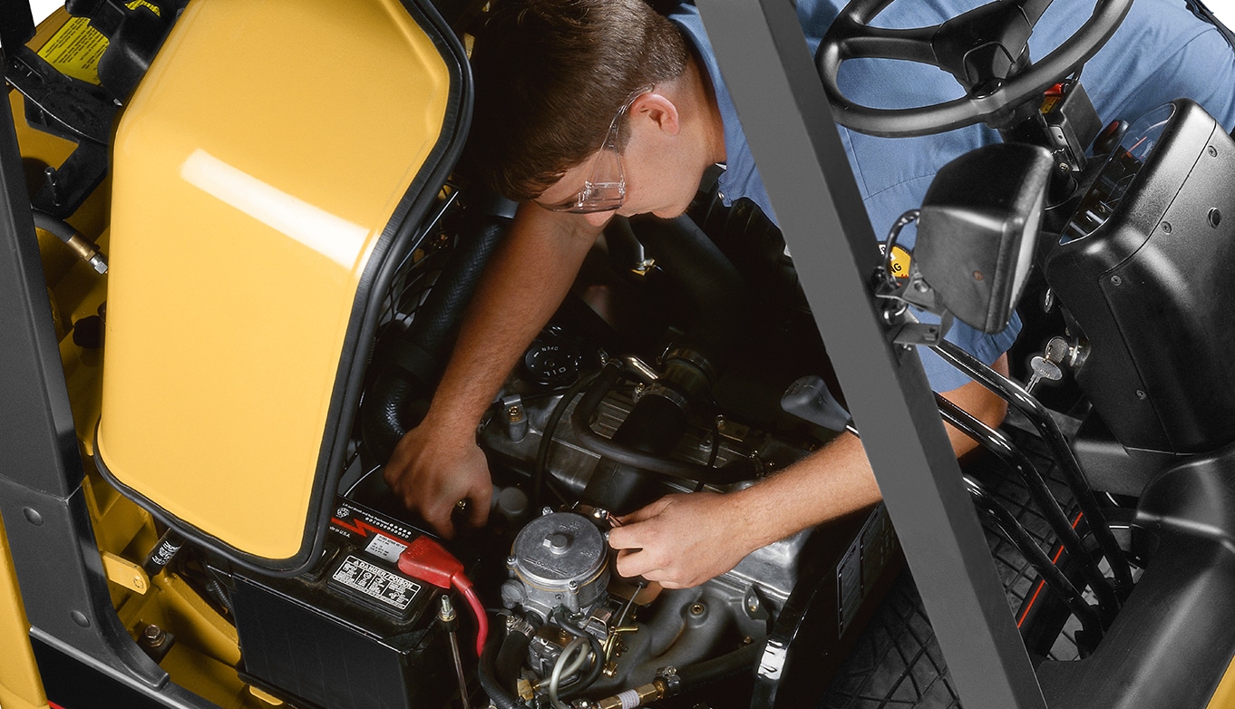 Forklift maintenance 